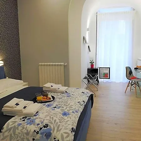 Porta San Gennaro 4*