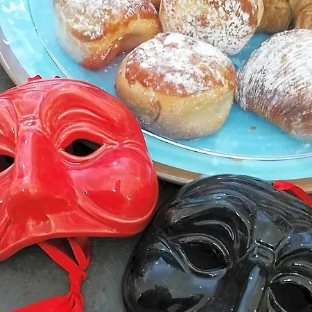 Alojamento de Acomodação e Pequeno-almoço Porta San Gennaro Nápoles