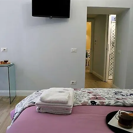 Alojamento de Acomodação e Pequeno-almoço Porta San Gennaro